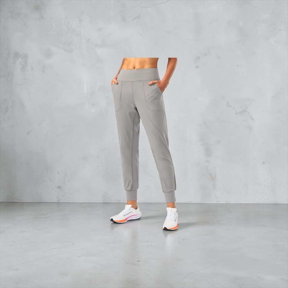 Soothfeel Women's Joggers with Zipper Pockets